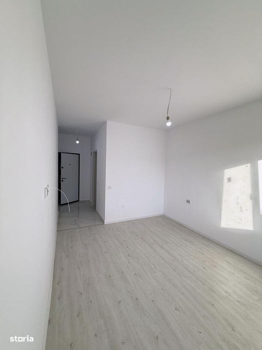 Garsoniera Moderna - Bloc Nou - Tva Inclus - Parter Cu Balcon