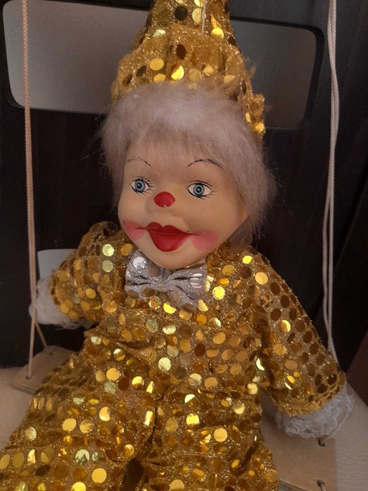 Декоративна кукла със стойка и палячо