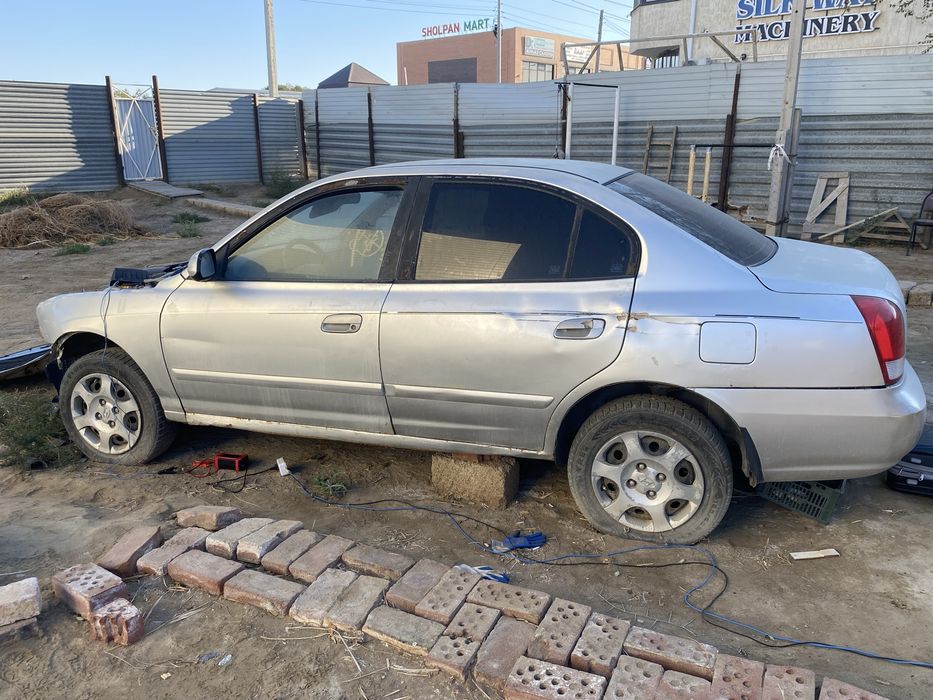 Hyundai elantra 2004