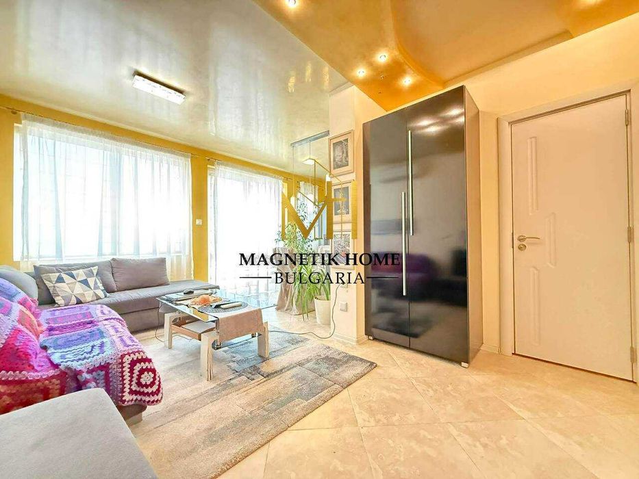 Дава се под наем Двустаен апартамент в Бургас, Център - 80 кв.м за 498.27 € - Снимка #2