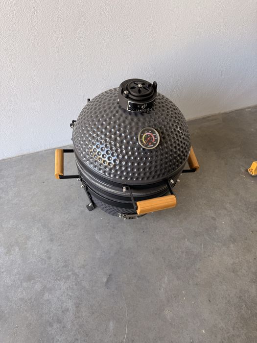Gratar gradina cu carbuni, fix, din ceramica + inox, 55 x 55 cm, Landmann Kamado 572, cu capac, cu ceas de temperatura, 2 niveluri de gatit