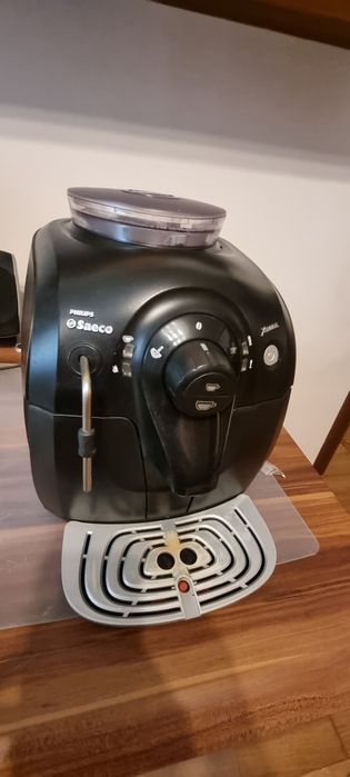 Expresor Philips Saeco XSmall HD8745