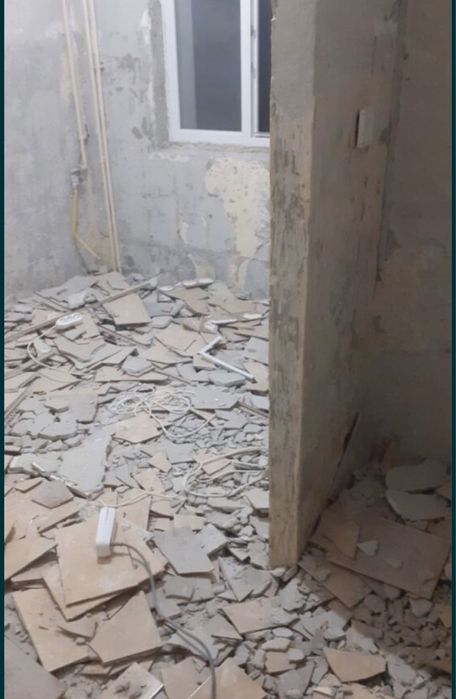 Demolare constructii ,decopertam faianta, gresie, sapa, demolam ziduri