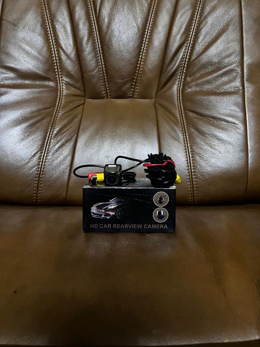 Камера заднего вида для автомагнитолы.