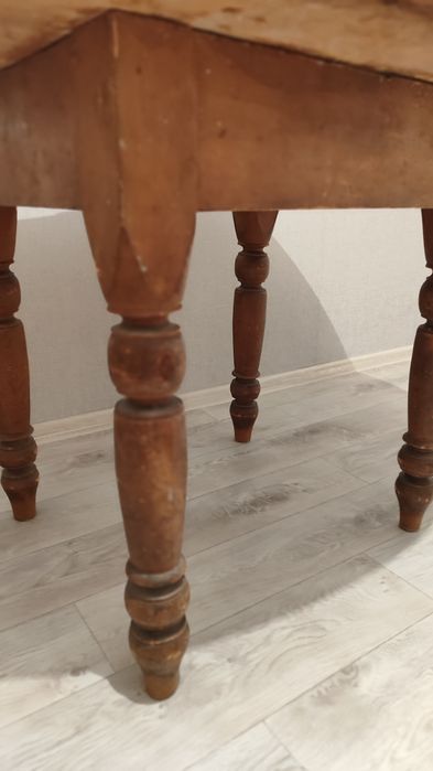 Продам стол из дерева