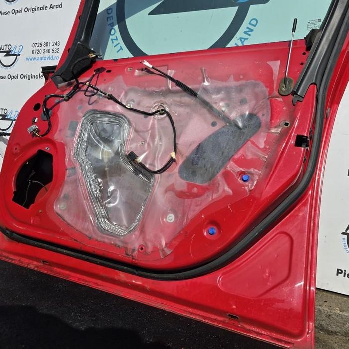 Portiera usa Z50B rosu dreapta fata Opel Astra J