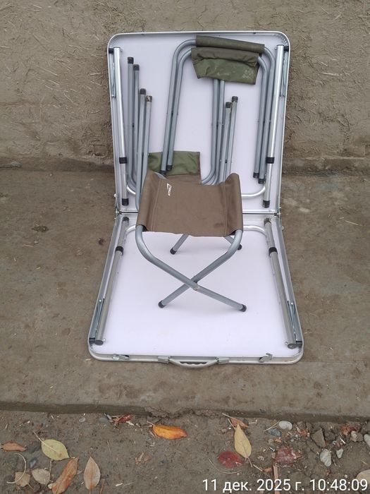 Стол ва стуллар дам олиш учун Табиятда