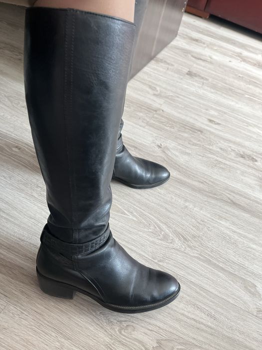 Продам демисезонные сапоги