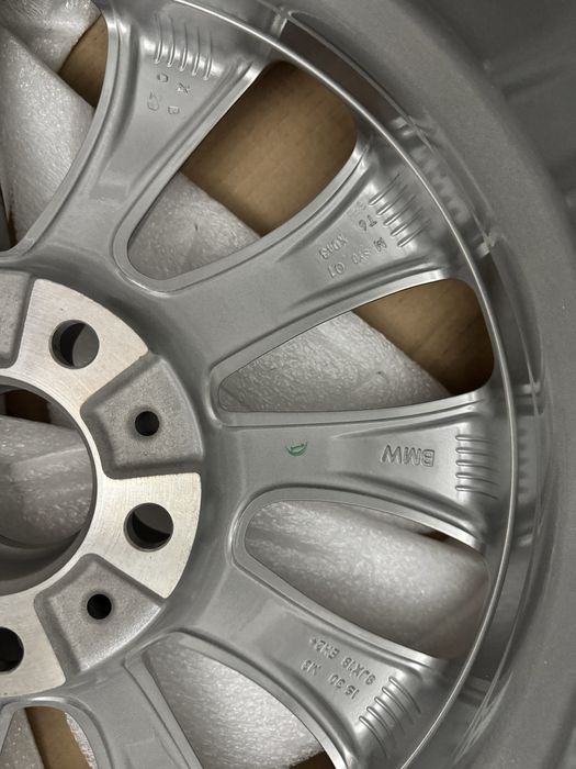 Jante  BMW     R18.