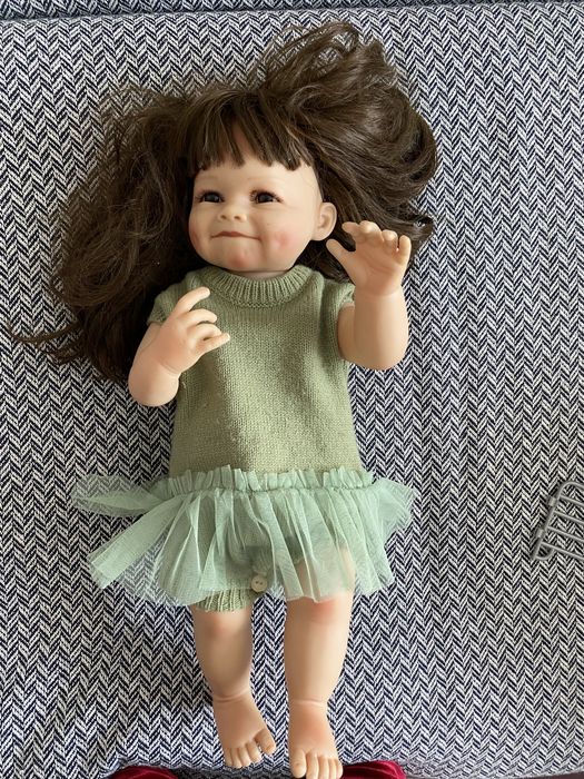 Продам куклу, отличная, качественное винил