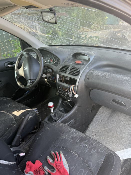 Пежо 206 2.0ХДИ 2002 Peugeot 206 2.0HDI 90коня на части