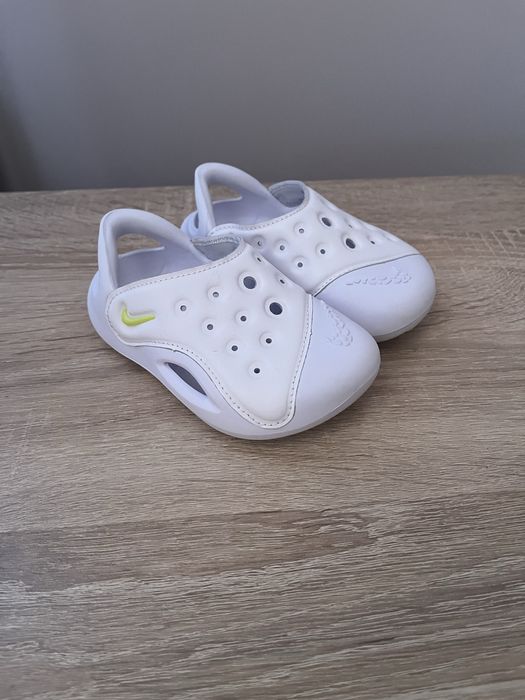 детски маратонки и сандали размер 21/5С