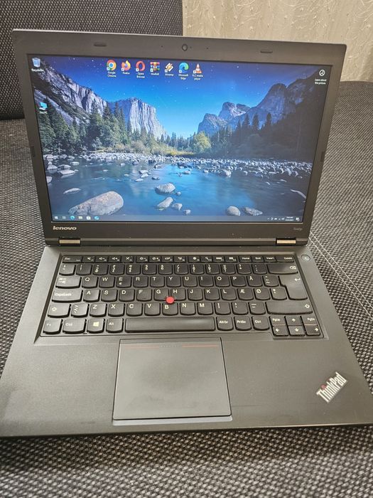 Laptop gaming școala Lenovo i5 ram 16Gb ddr4 video 4Gb ssd GTA CSGO