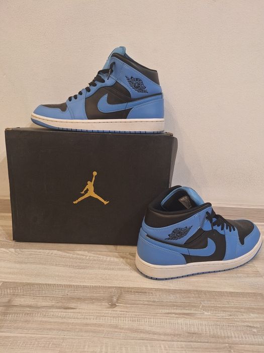 Jordan 1 University Blue-Black