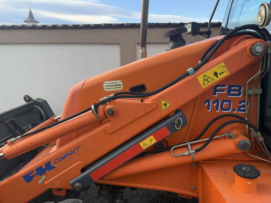 Buldoexcavator Fiat Kobelco