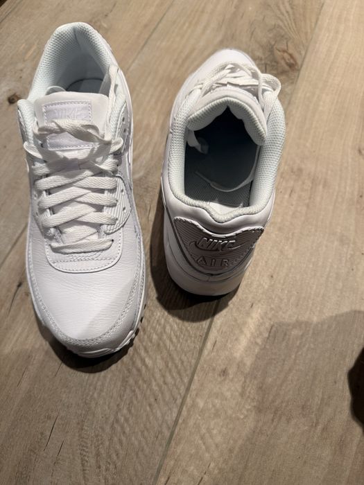 Чисто нов Nike Air Max 90