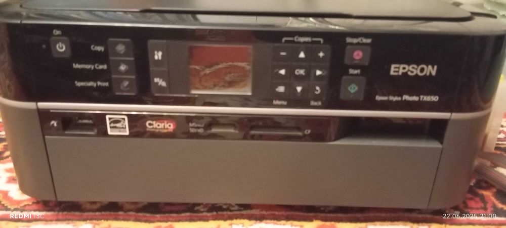 Продаётся принтер 3в1 epson tx650,6 цветов