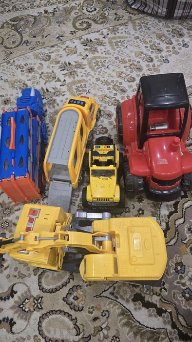 Продам игрушки разные