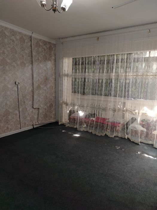 Chilonzor 12kv Farhadiski bozor yonida 5 hona kv bor sheriklika bola k
