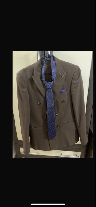 Костюмы с брюками тройка