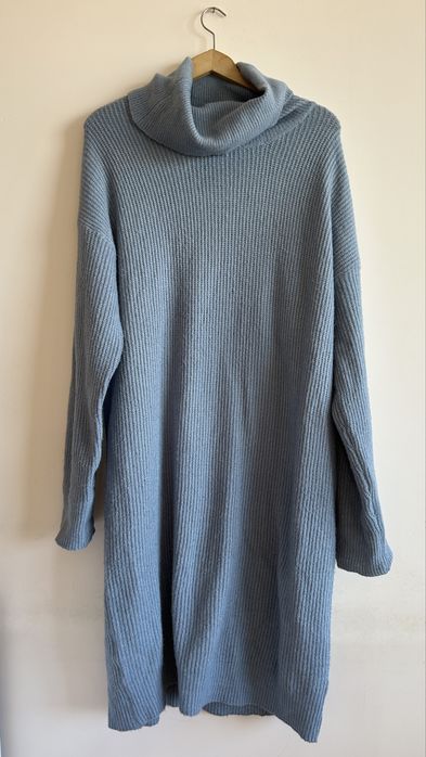 Дълга рокля-пуловер