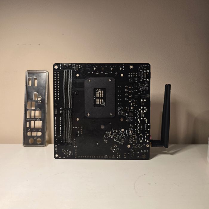 Placă de bază ASRock Z690M ITX (LGA 1700) DDR4