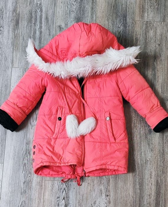 Куртки ,плащи для девочек