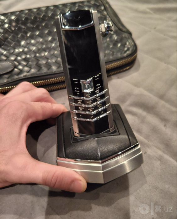 Vertu Signature s Design Stainless Steel