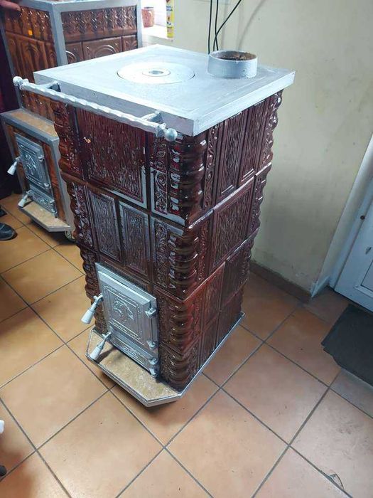 Sobe teracota cu roti mobile, captusite cu caramida de samot