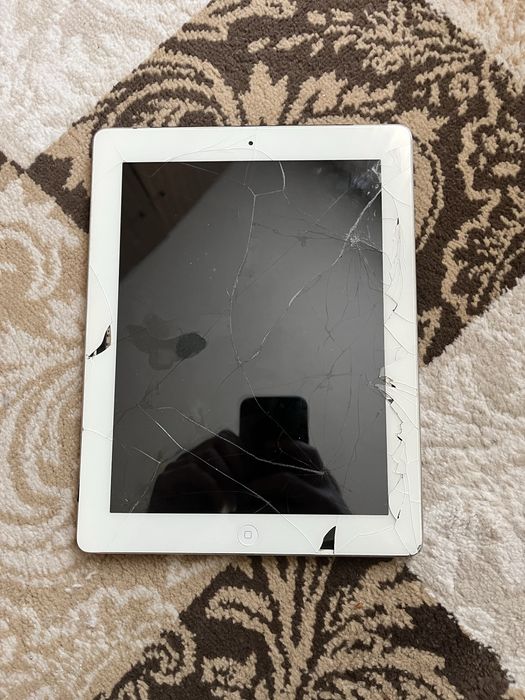 Айпад 3 на запчасти