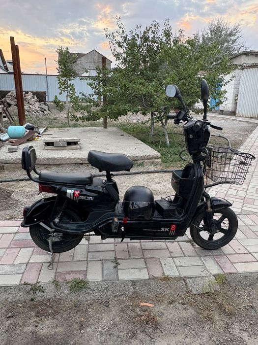 Скутер б/у