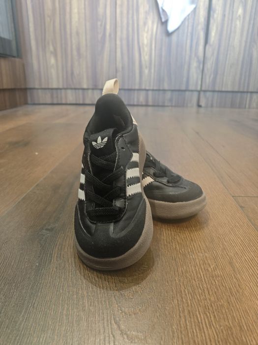 Детски маратонки Adidas adiform samba р-р 23