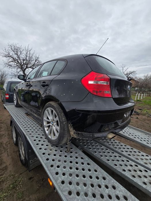 Продавам BMW 118 D 2011г. на ЧАСТИ. (Прочетете описанието)