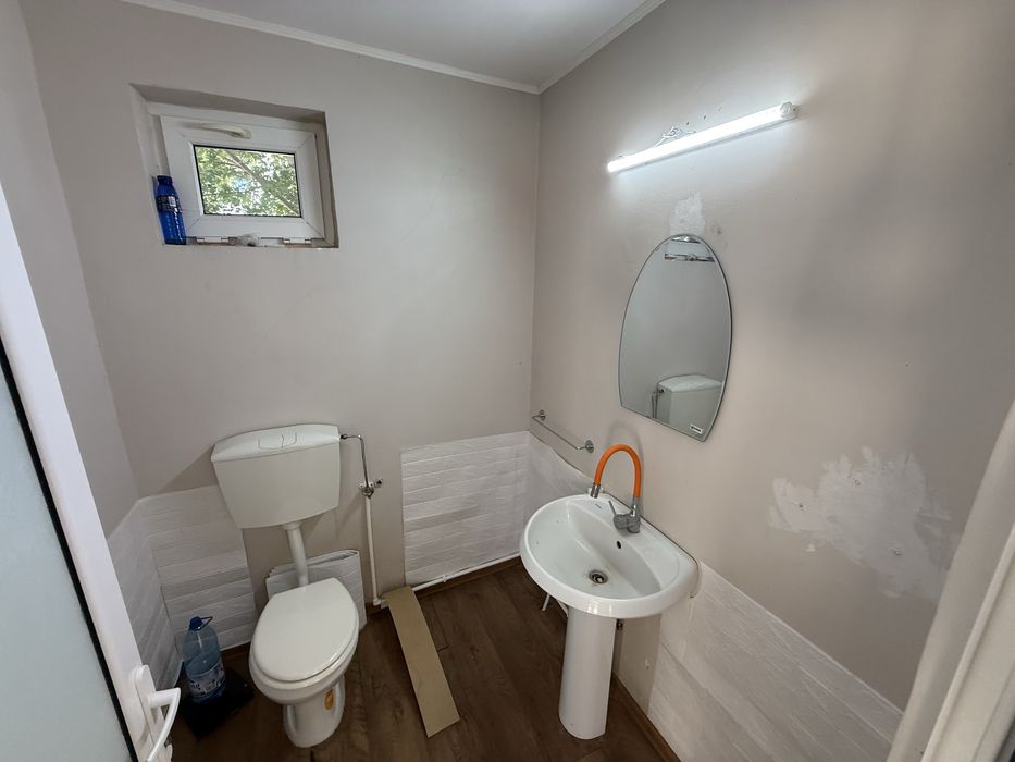 Spatiu comercial in TG. BUJOR