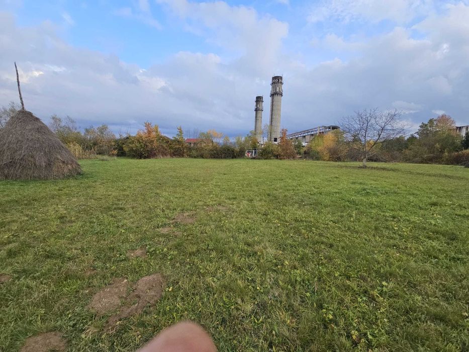 Teren de vanzare  intravilan 2629 [ mp ] Front la drum 30 ml