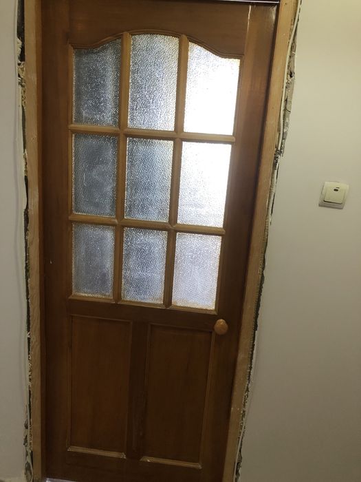 Продам двери межкомнатные