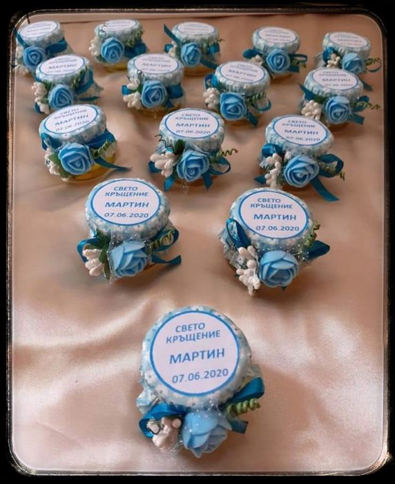 Подаръчета за гости,покани и  комплект