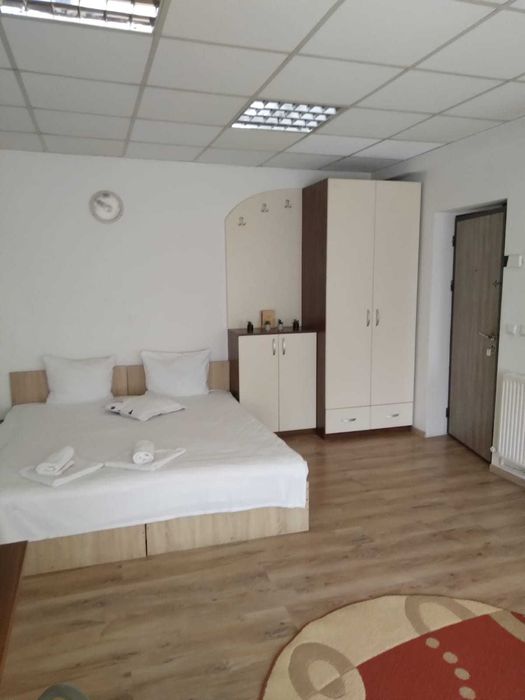 Cazare/inchiriere apart. in regim hotelier pentru firme si muncitori