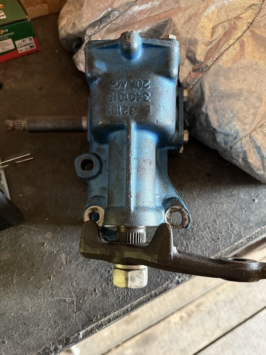 Продам рулевую колонку нива б/у