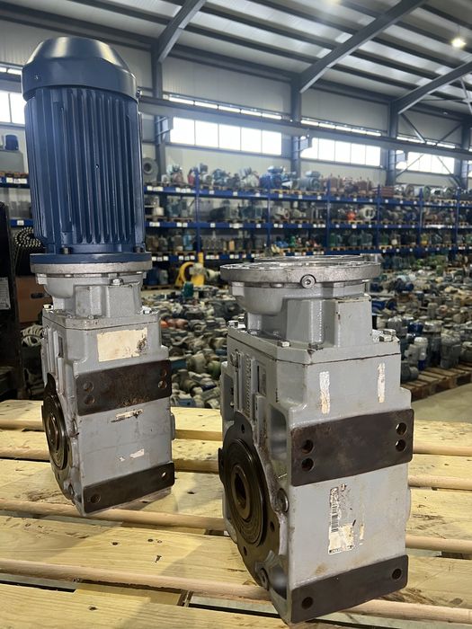 Мотор-редуктор 2.2 кВ 18 об BONFIGLIOLI