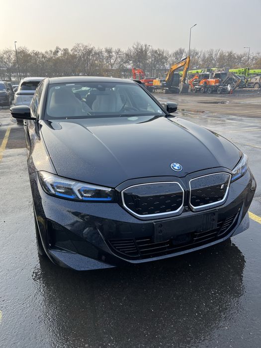 Bmw i3  40L   2025 model  night Sport