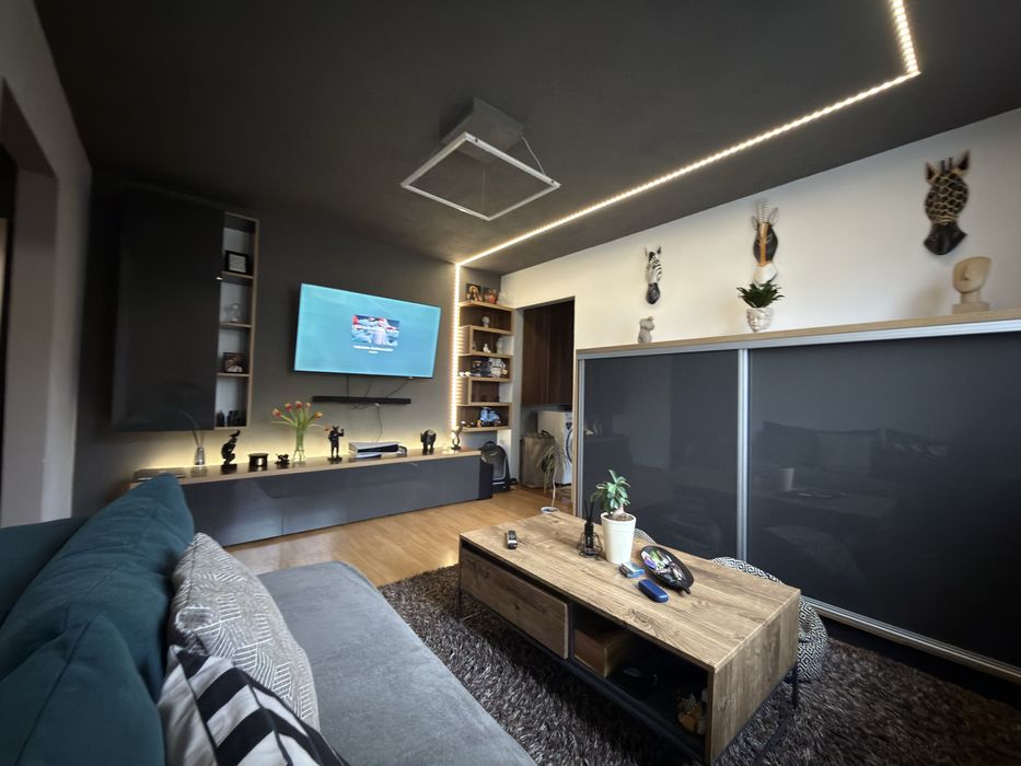 Vand apartament 2 camere,mobilat/utilat!