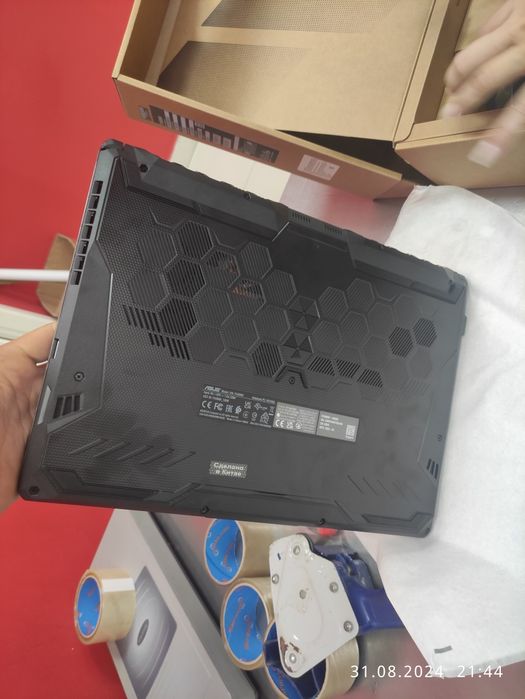 Ноутбук игровой ASUS новый