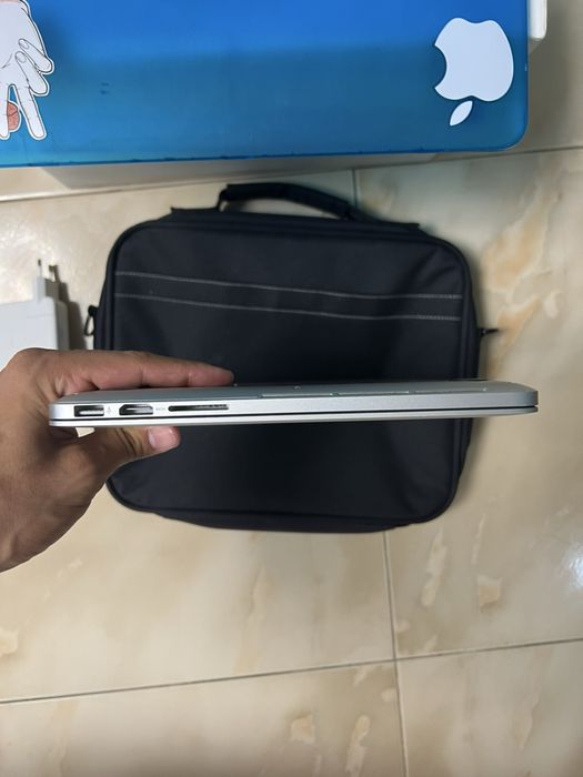 Продавам MacBook PRO 2015