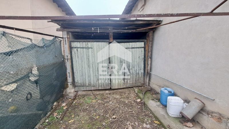 Едноетажна къща в с.Нова Черна