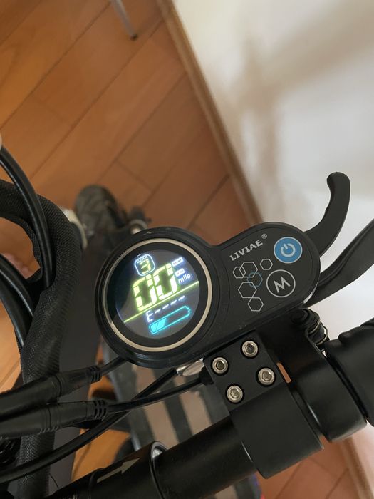 Продам самокат электрический