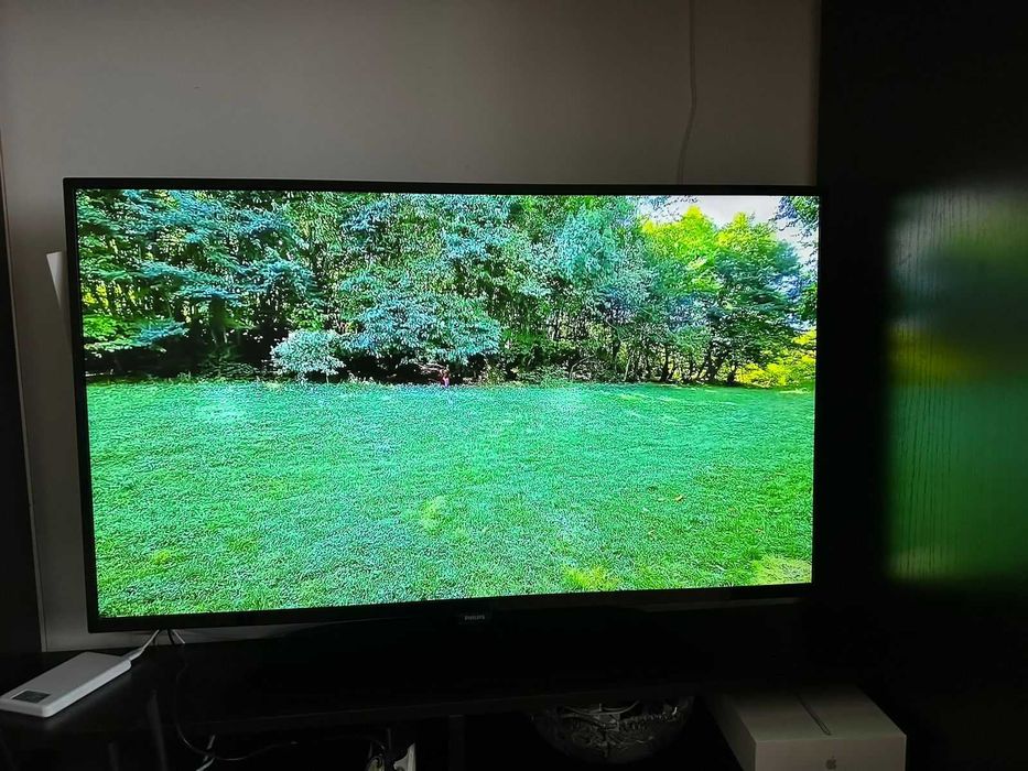 телевизор PHILIPS