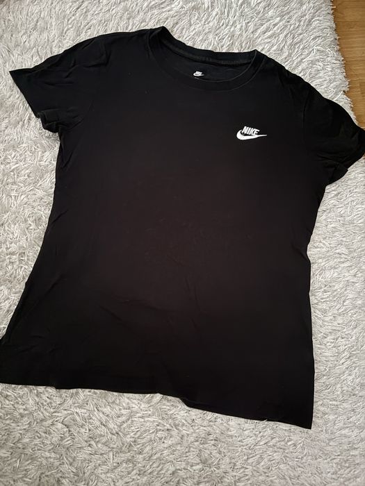 NIKE Спортни блузки