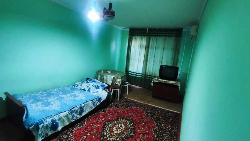 Горгазда 1 хонали квартира 3 каватда сотилади КРЕДИТ Булади