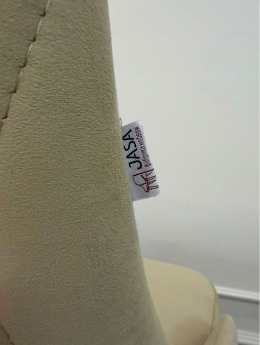 4 стула за 35 тысяч тенген